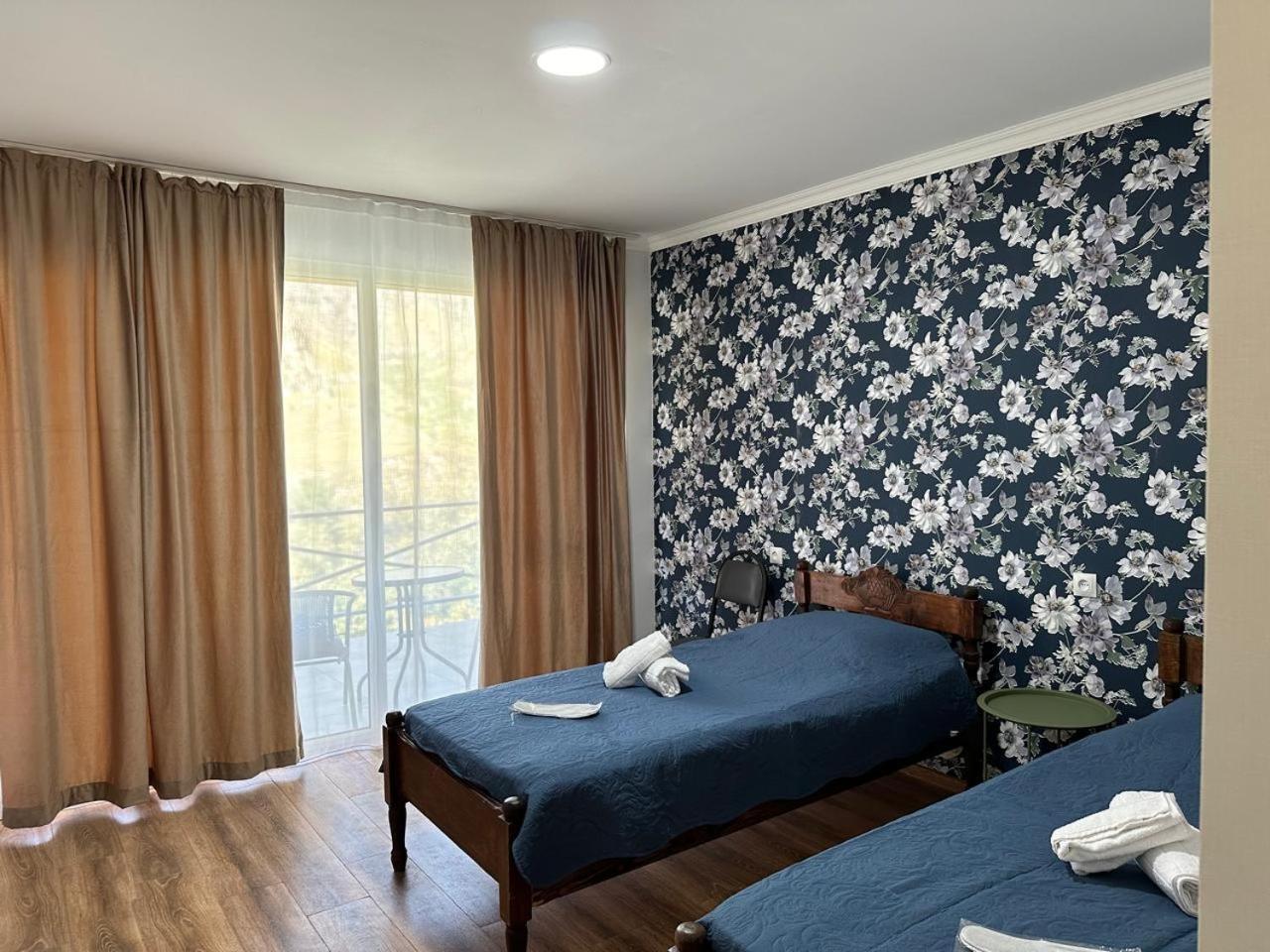 Hotel-Gvala วาร์ดเซีย ภายนอก รูปภาพ